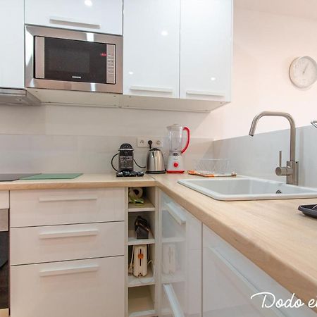 טולון Beautiful 2 Bedroom With Balcony - Dodo Et Tartine מראה חיצוני תמונה