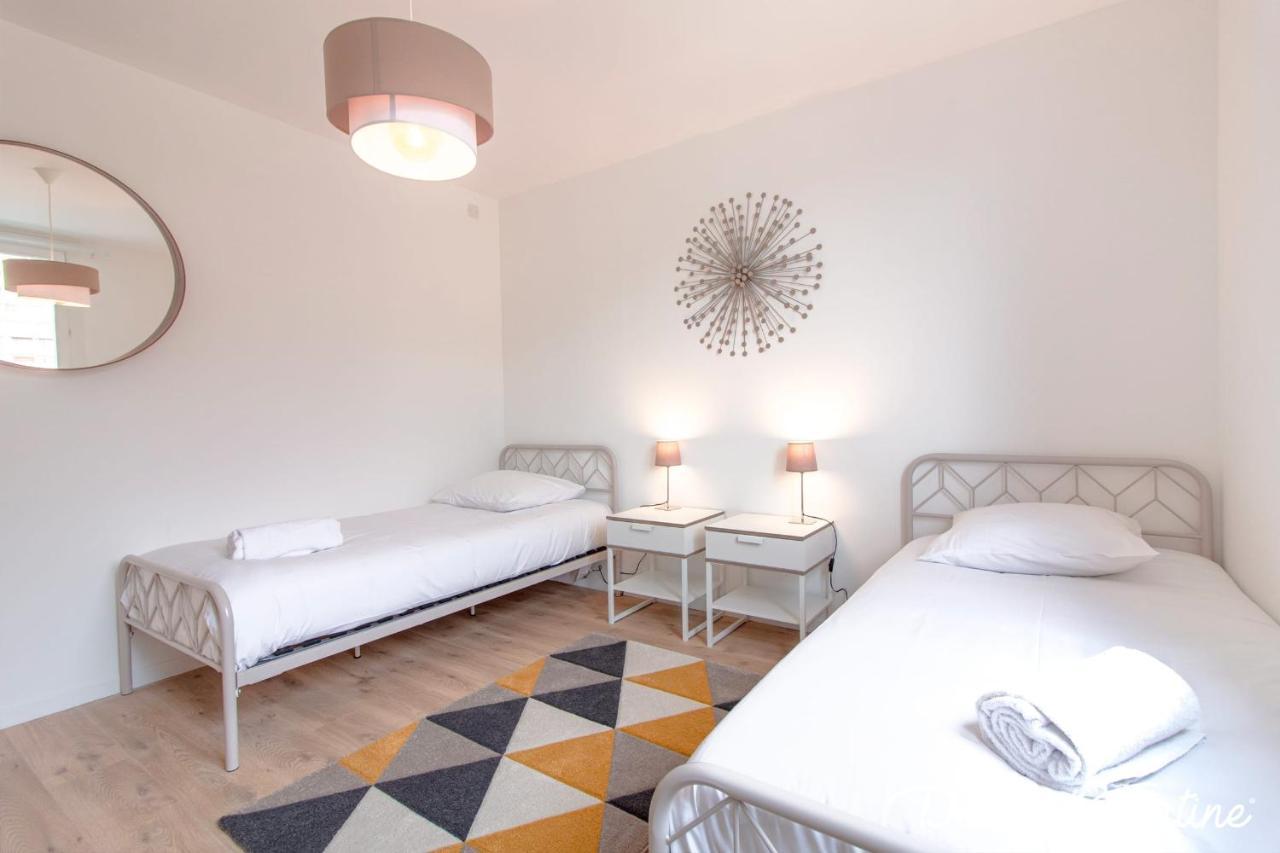טולון Beautiful 2 Bedroom With Balcony - Dodo Et Tartine מראה חיצוני תמונה